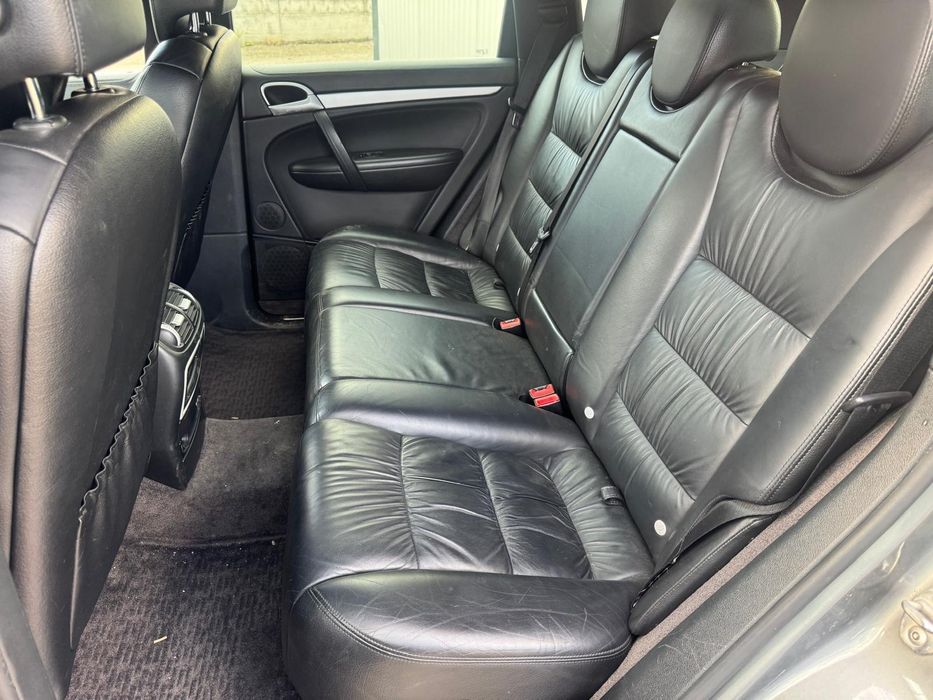 Porsche Cayenne S - doar pentru piese