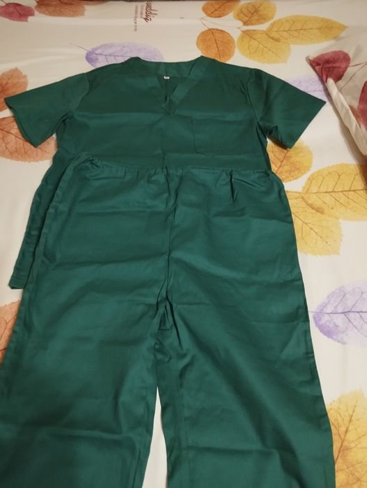 Продам новый медицинский костюм
