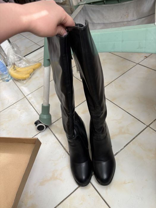 Обувь по 10.000 тг