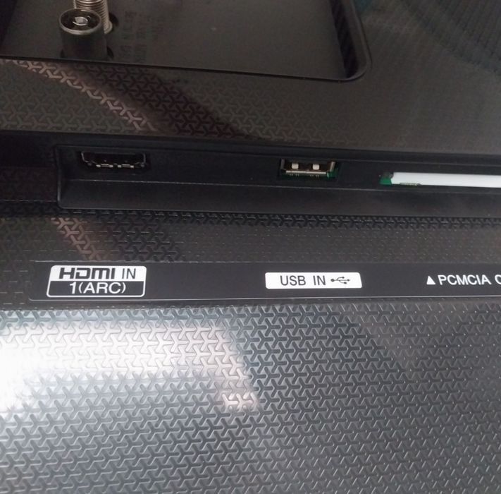 Оригинальный смарт телевизор LG 81см.