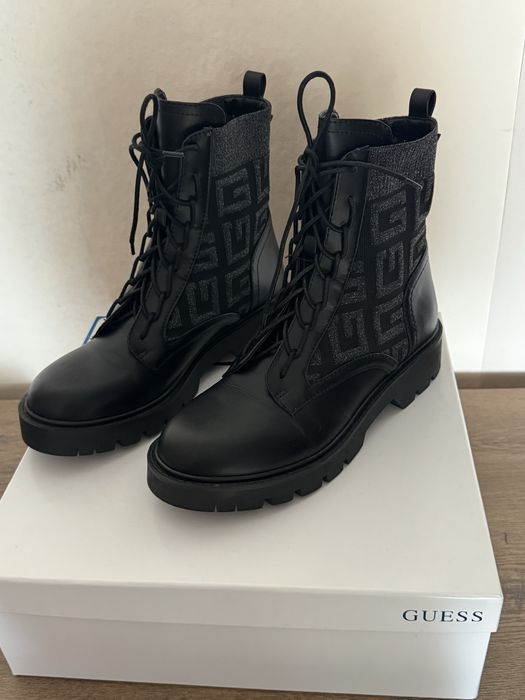 Дамски боти Guess