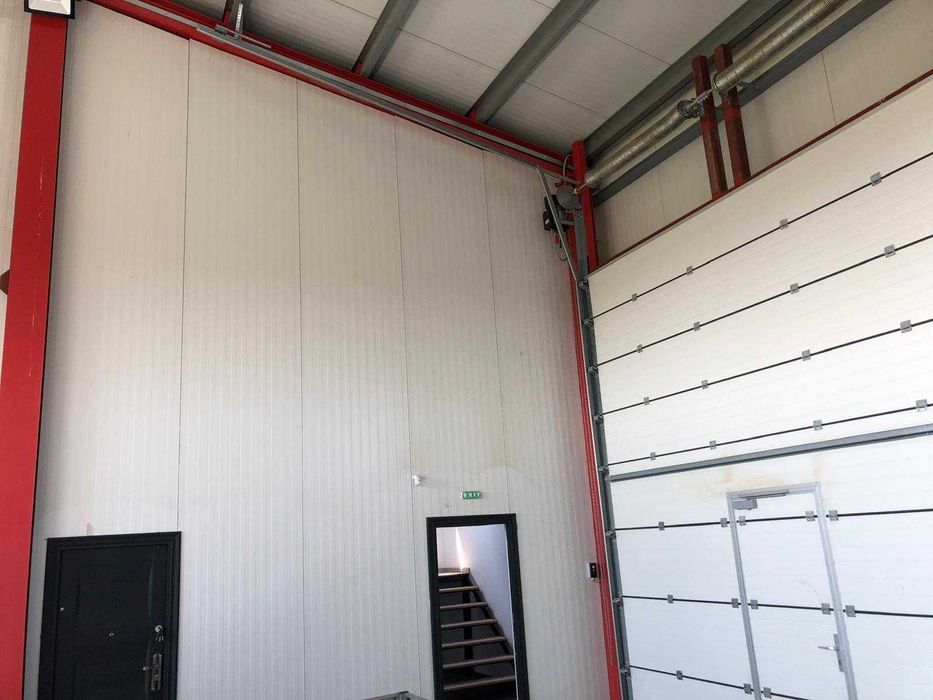 Inchiriez Hala Zona Fabricii De Avioane