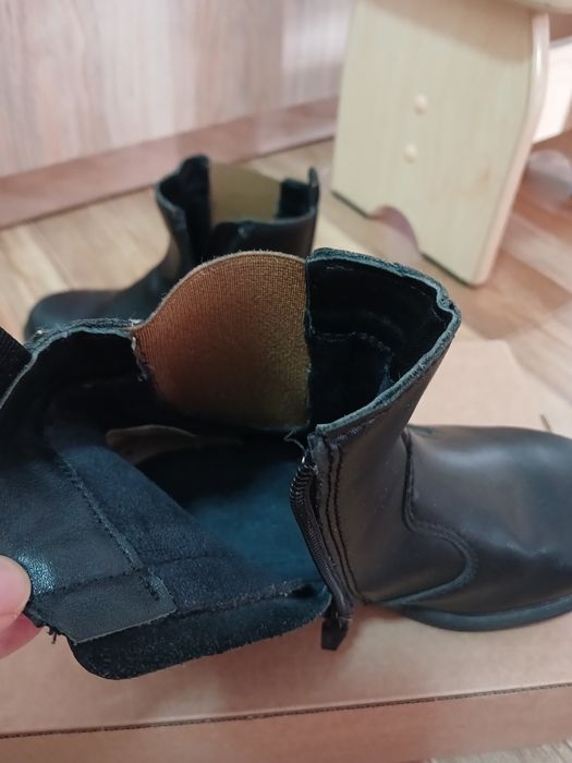 Продам весенние сапожки 30р для девочек