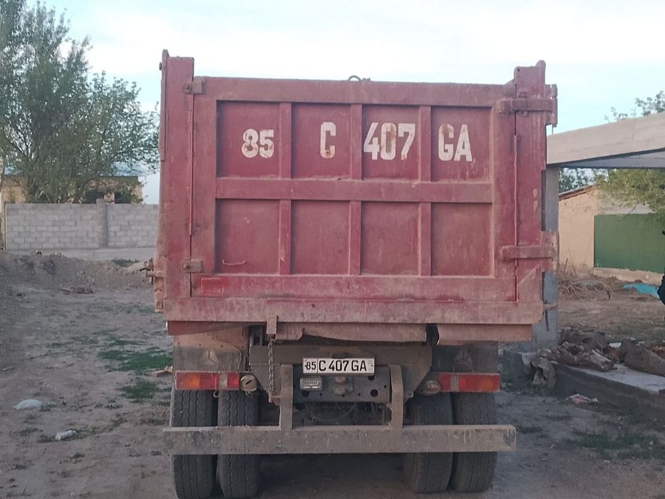 Howo samasval yuk mashinasi sotiladi