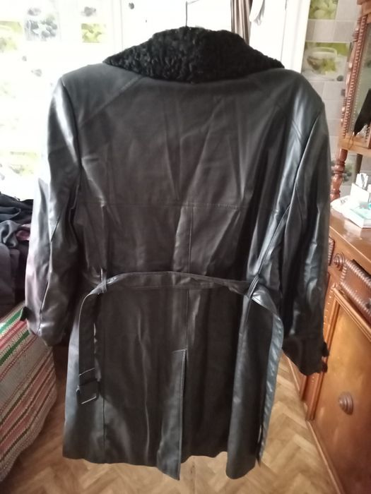 Одежда Плащ  влротник каракуль