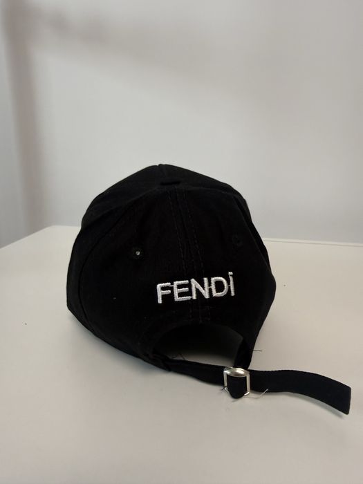 Sapca FENDI super calitate