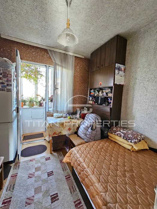 Продава се Тристаен апартамент в Пловдив, Изгрев - 64 кв.м за 1250 €/кв.м - Снимка #3
