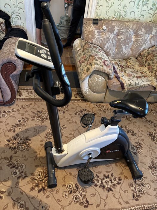 Продам хороший велотренажер