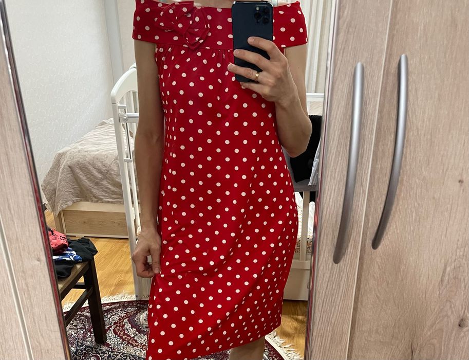 Платье в горошек легкое