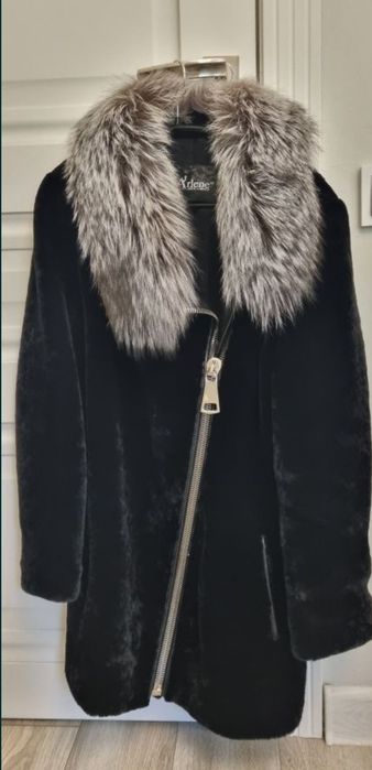 Продам верхнюю одежду