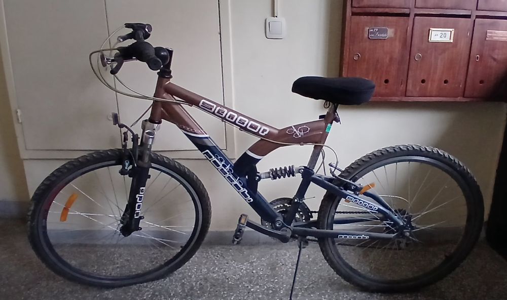 Велосипед (Колело тип бегач 18 скорости)