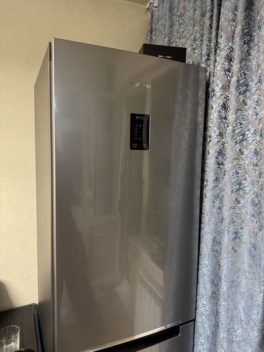 Samsung No Frost(Samsung RB31FERNDS9/WT)