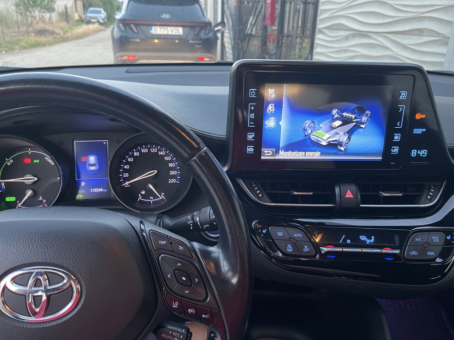 Vand Toyota CHR 1.8 Hybrid, 119500 km, garantie