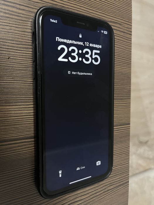 Айфон.        11