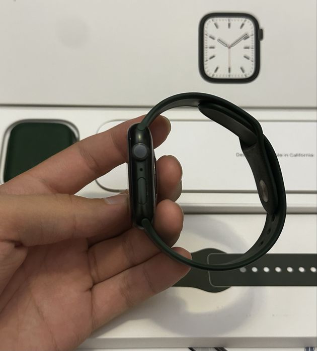 Apple watch 7/45 80% Green