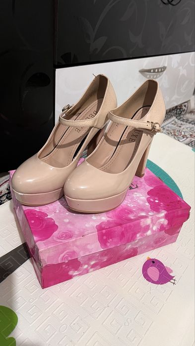 Туфли и босоножки