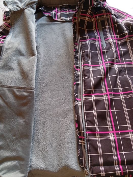 Спортно дамско яке