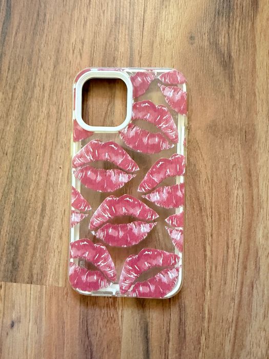 Кълъфи за айфон 12 про мах(повечето не са ползвани