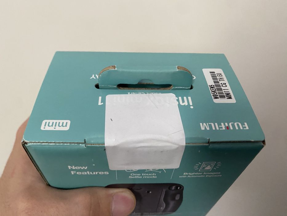 абсолютно новый Fujifilm Instax Mini 11