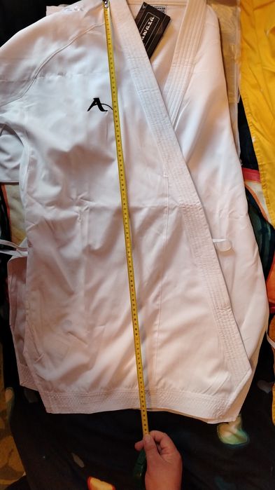 Vând kimono kumite arawaza