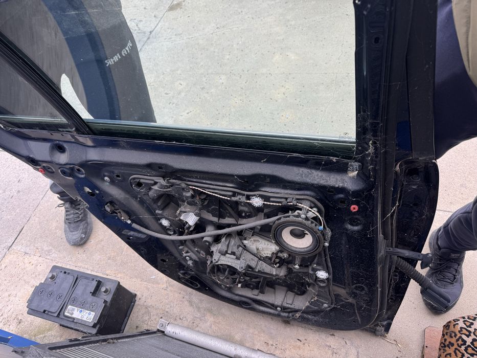 Задна лява врата за бмв 7 серия