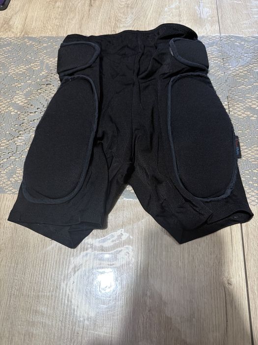 Шорты для фигурного катания