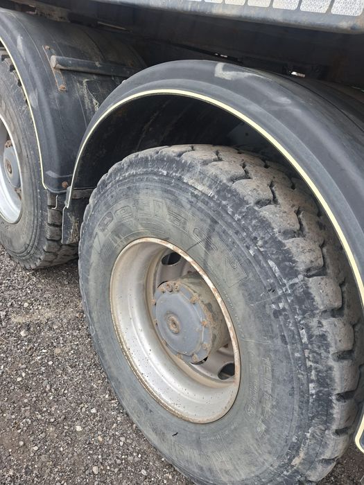 Mercedes-Benz Actros 8×4