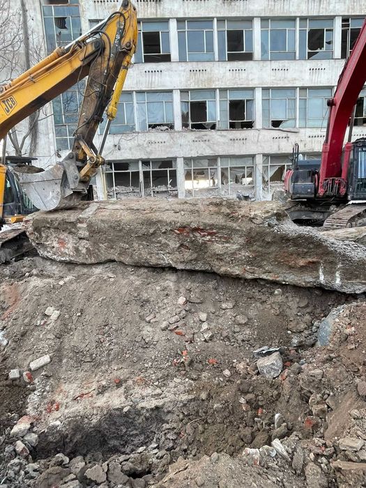 Demolari constructii, executie terasamente, drumuri