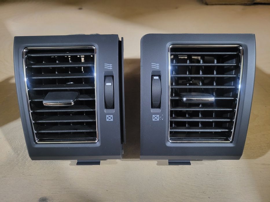 Дефлекторы обдува печки Land Cruiser 200