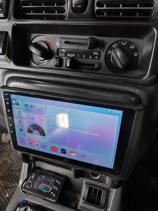 Установка автомагнитол, камер и т.д.