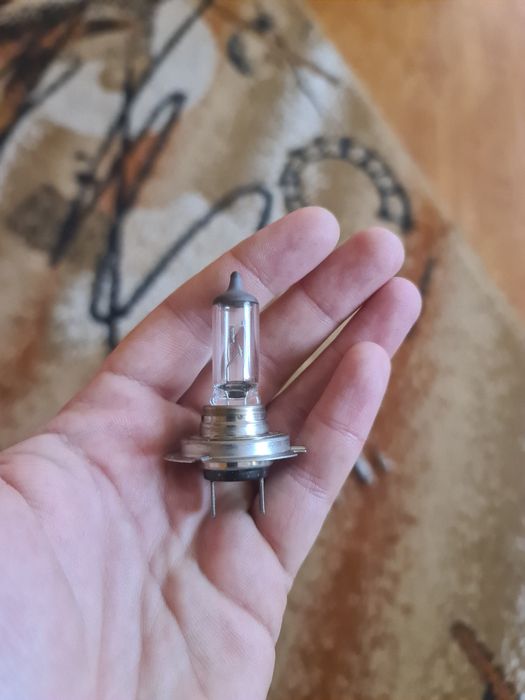 Bec becuri H7 faza scurta lunga pozitii semnalizari numar plafon