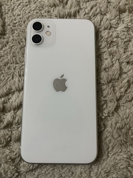 Продам iPhone 11