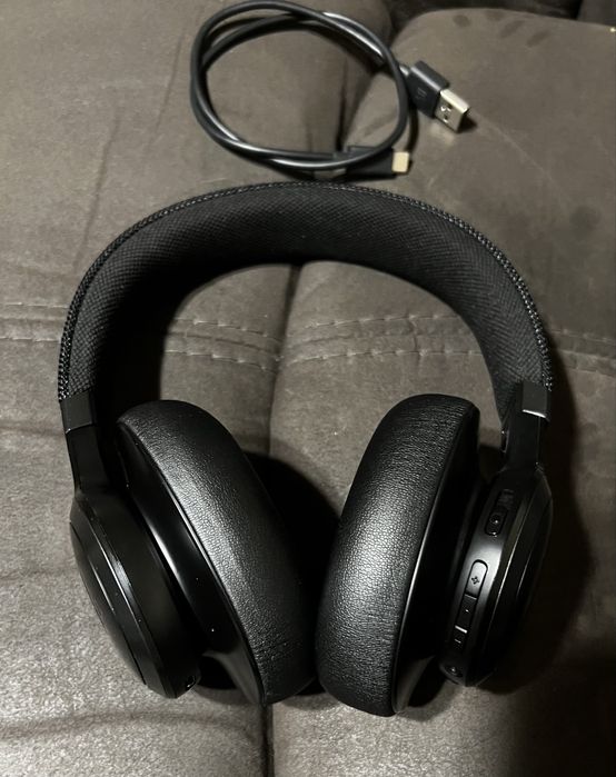 JBL Live 660NC Bluetooth Слушалки