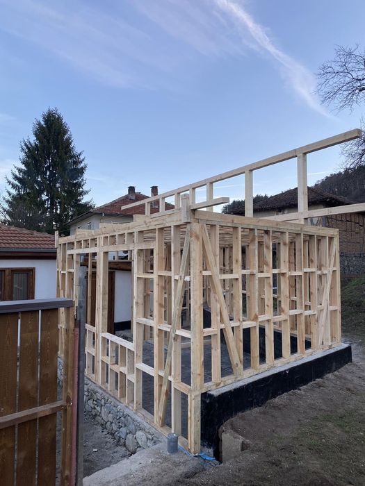 Градинско бунгало /студио / от дърво