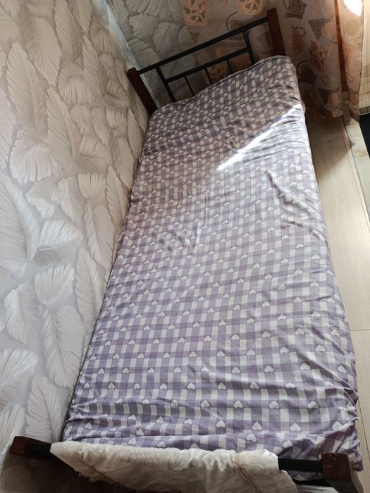 Продам кровати б/у