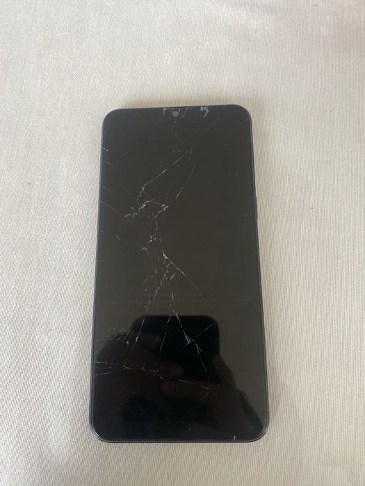 Самсунг а10 цена 9500