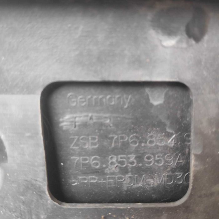 Предна лява лайсна врата ФолксТуарег, VW Touareg R Line  7P6853959A