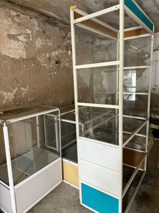 Витрины 4 шт за 10 тыс
