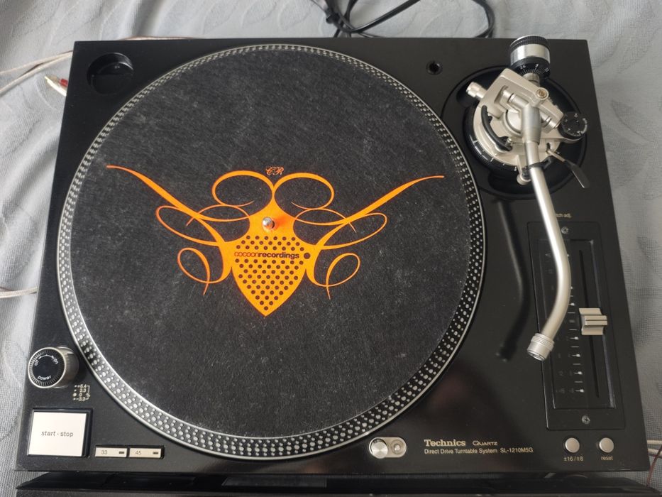 Technics SL1210 M5G