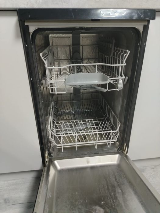 Посудомоечная машинка срочно!