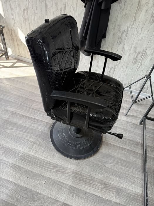 Кресло зеркало стол комплект