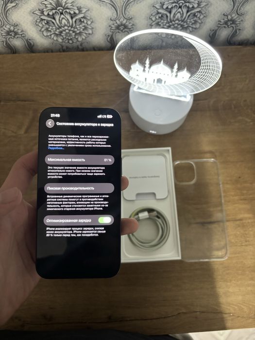 iPhone 13 midnight 128gb