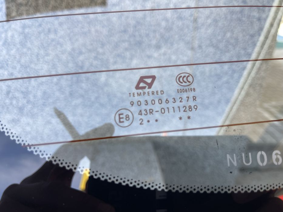 Dacia Spring Задно Стъкло