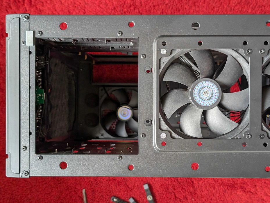 Кутия Coolermaster Silencio 650 Pure // Като нова