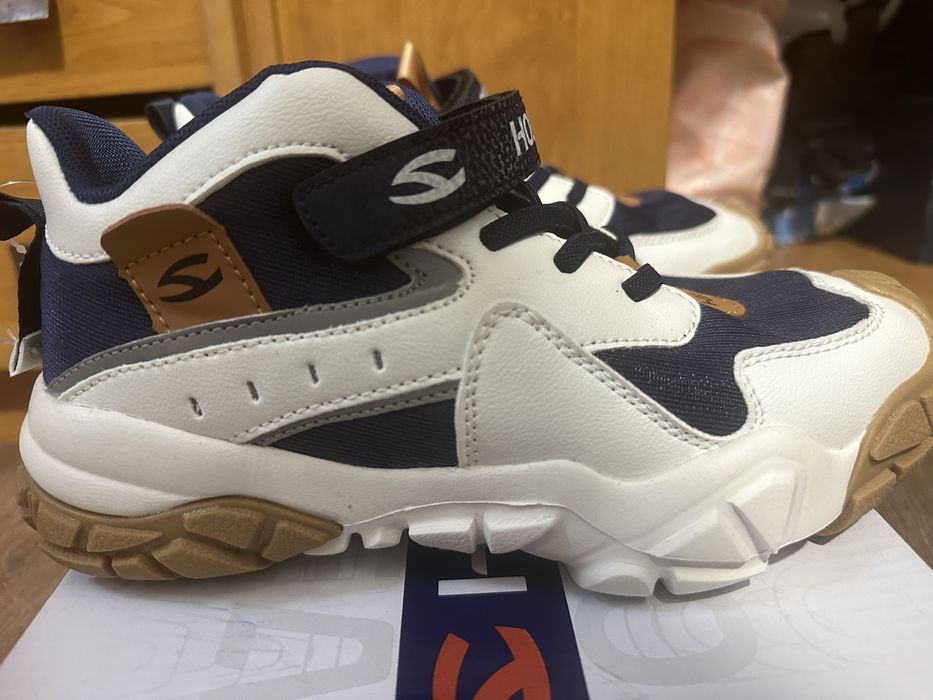 Кросовки новые 36 р