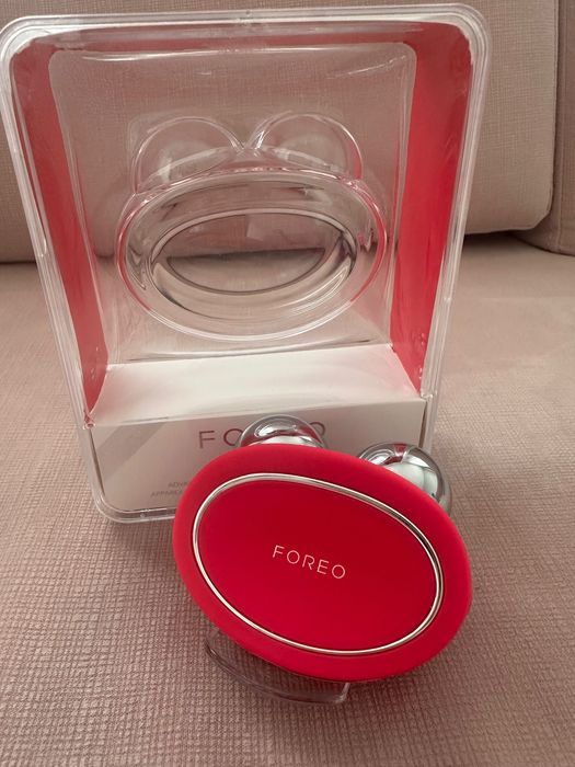 Foreo Bear 2 уред за лифтинг на лице с микроток