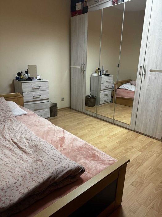 Тристаен апартамент в Младост 4