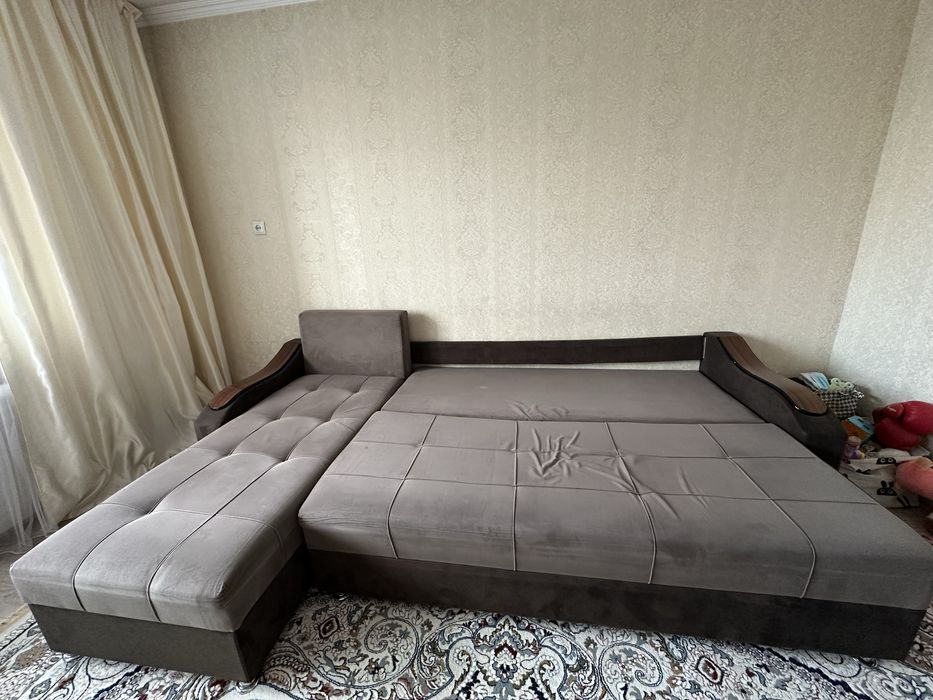 Продам диван 3 метра