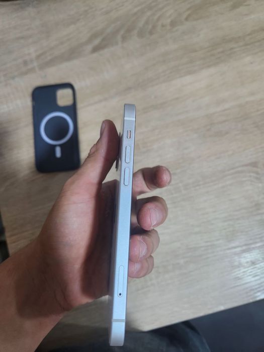 Iphone 12 ideal sotiladi