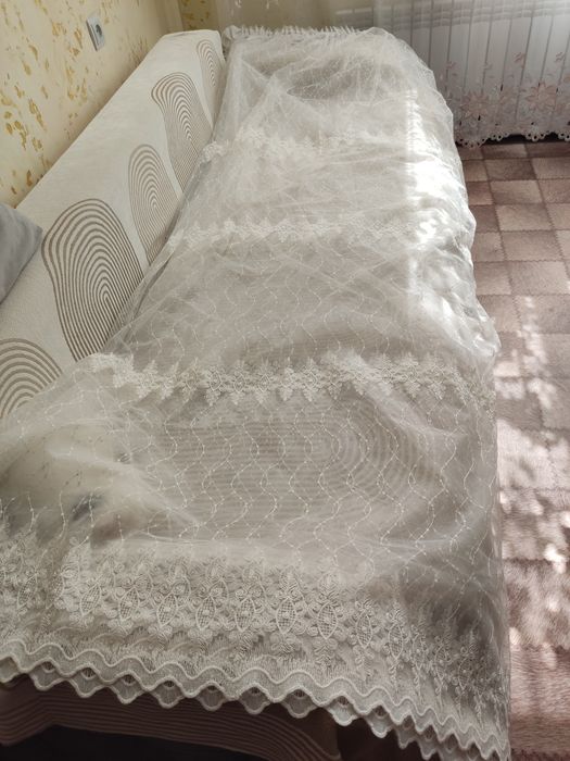 Тюль белая. Производство Германия. Качество отличное.